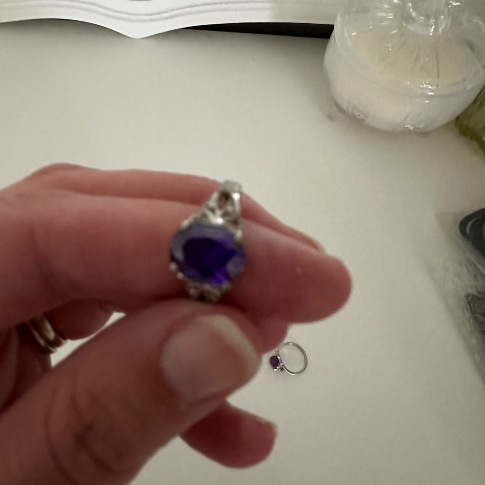 💜lot of purple rings - Picture 8 of 8
